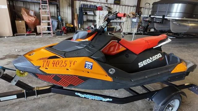 Slide: The Image of Sea-Doo SPARK TRIXX 3-UP ROTAX 900 H.O. ACE IBR 2019 - 1