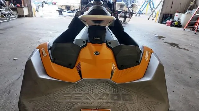 Slide: The Image of Sea-Doo SPARK TRIXX 3-UP ROTAX 900 H.O. ACE IBR 2019 - 3