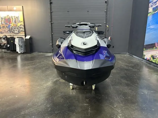 Slide: The Image of Sea-Doo GTI SE 170 2025 - 3