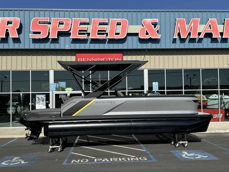 Slide: The Image of Manitou Explore 22MAX Switchback 2025 - 1