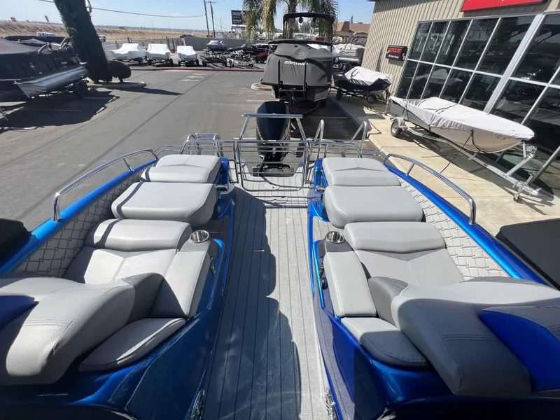 Slide: The Image of Manitou 23 LX SRS 2022 - 11