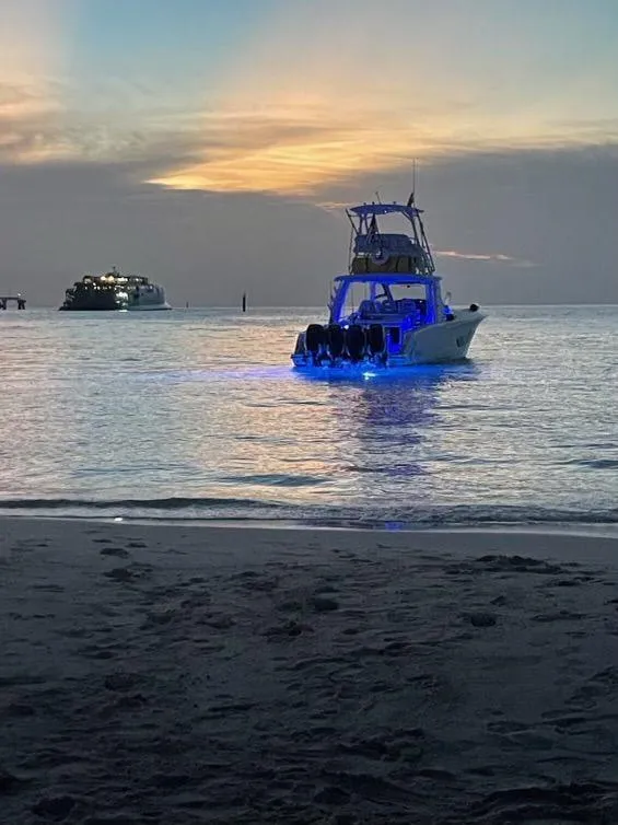 Slide: The Image of Boston Whaler 420 Outrage 2016 - 118