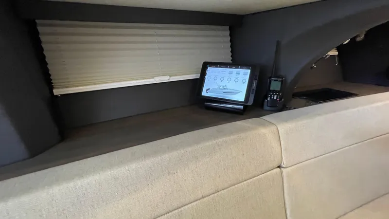 Slide: The Image of Boston Whaler 420 Outrage 2016 - 124