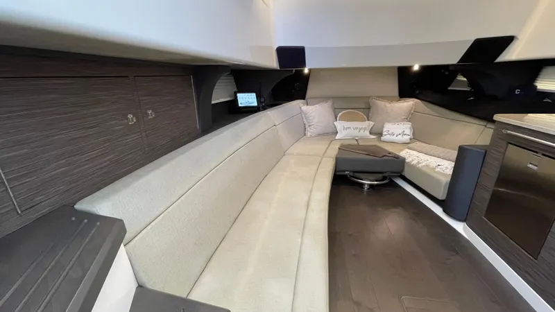 Slide: The Image of Boston Whaler 420 Outrage 2016 - 125