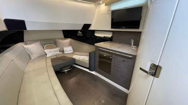 Slide: The Image of Boston Whaler 420 Outrage 2016 - 128