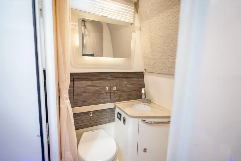 Slide: The Image of Boston Whaler 420 Outrage 2016 - 61