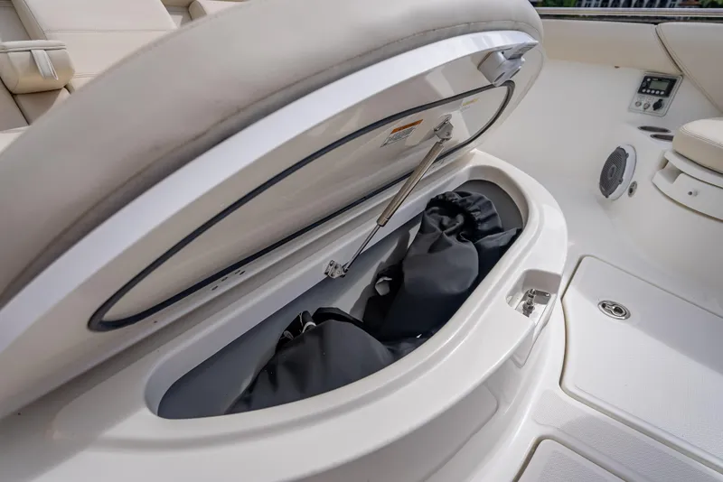 Slide: The Image of Boston Whaler 420 Outrage 2016 - 72
