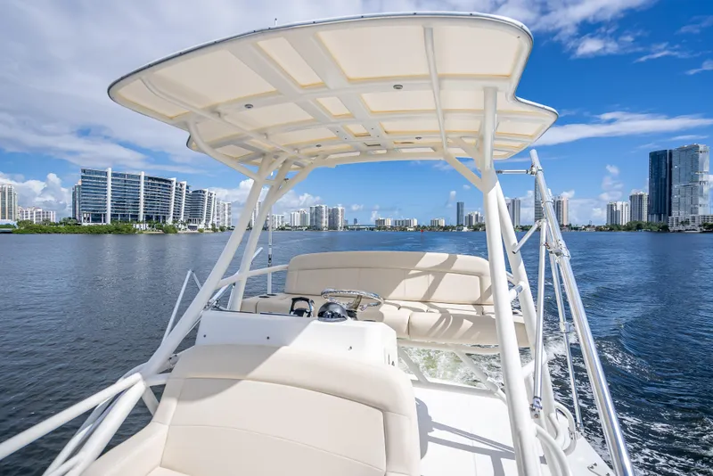 Slide: The Image of Boston Whaler 420 Outrage 2016 - 80