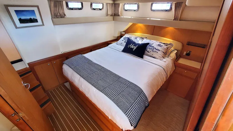 Slide: The Image of Master Stateroom - 18