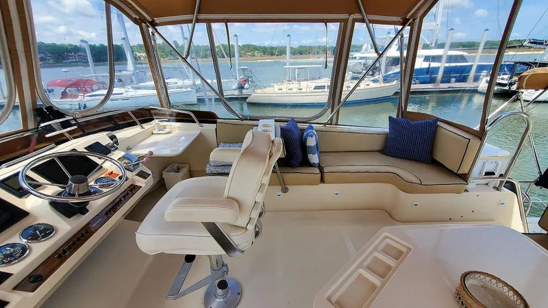 Slide: The Image of Flybridge Starboard - 35