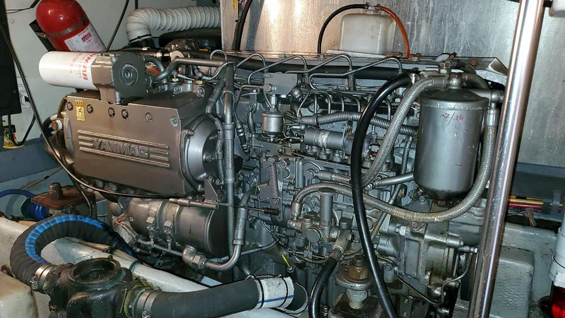 Slide: The Image of Port Main Engine - 40