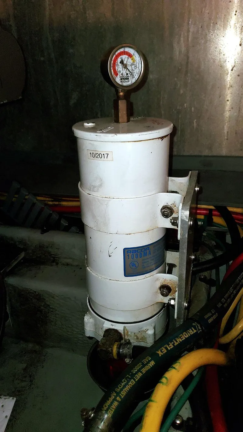 Slide: The Image of Mainship 430 Aft Cabin 3SR 2006 - 45