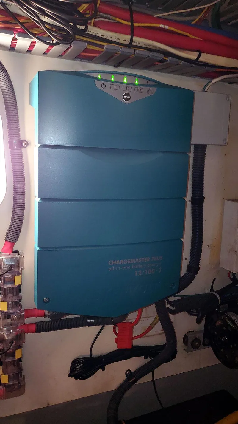 Slide: The Image of Mainship 430 Aft Cabin 3SR 2006 - 51