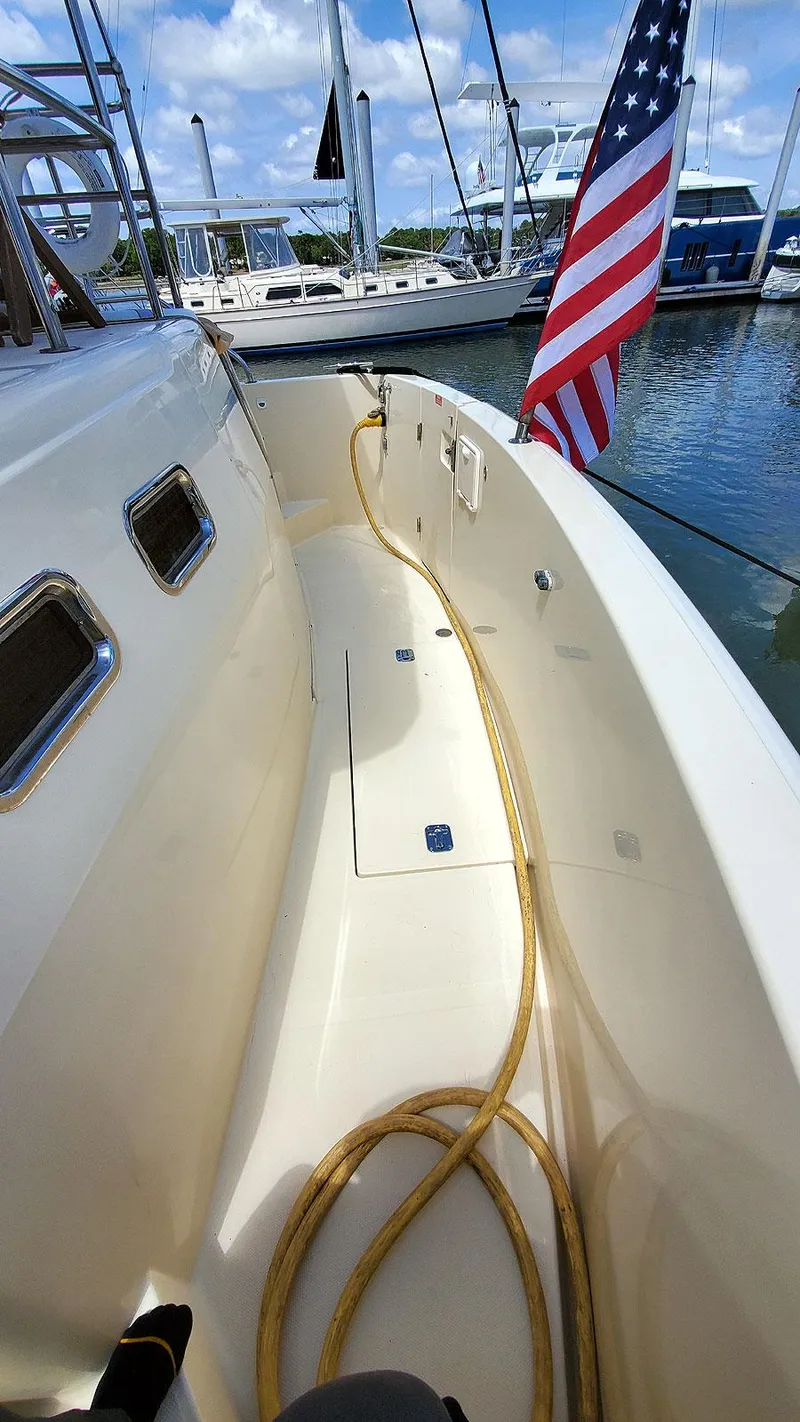 Slide: The Image of Mainship 430 Aft Cabin 3SR 2006 - 60