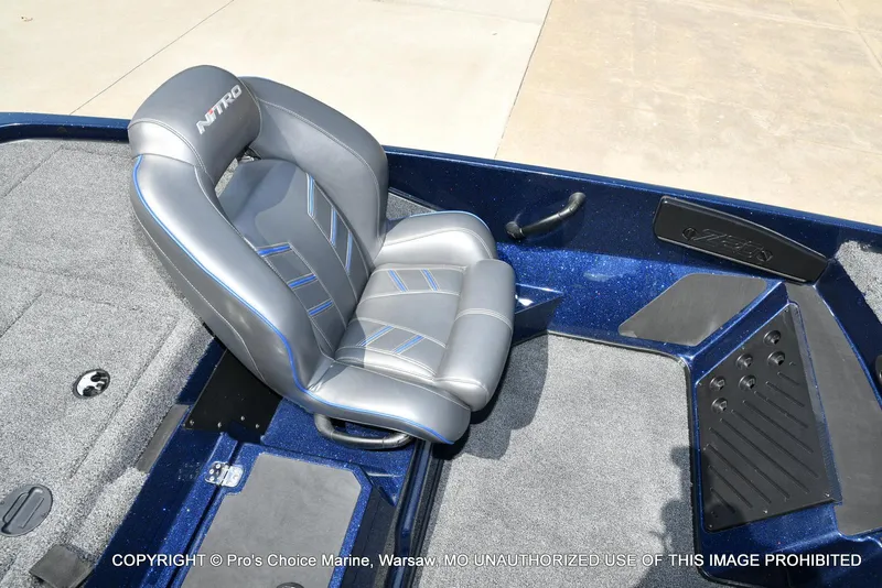 Slide: The Image of Gray and blue seat in a 2021 Nitro Z20 boat interior. - 46
