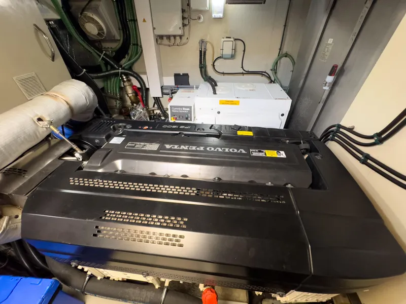 Slide: The Image of Engine room of 2012 Sunseeker Manhattan 63 yacht with Volvo Penta engine. - 42