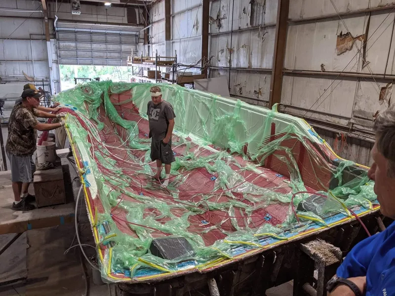 Slide: The Image of CG Boat Works 35 M-Series 2022 - 180