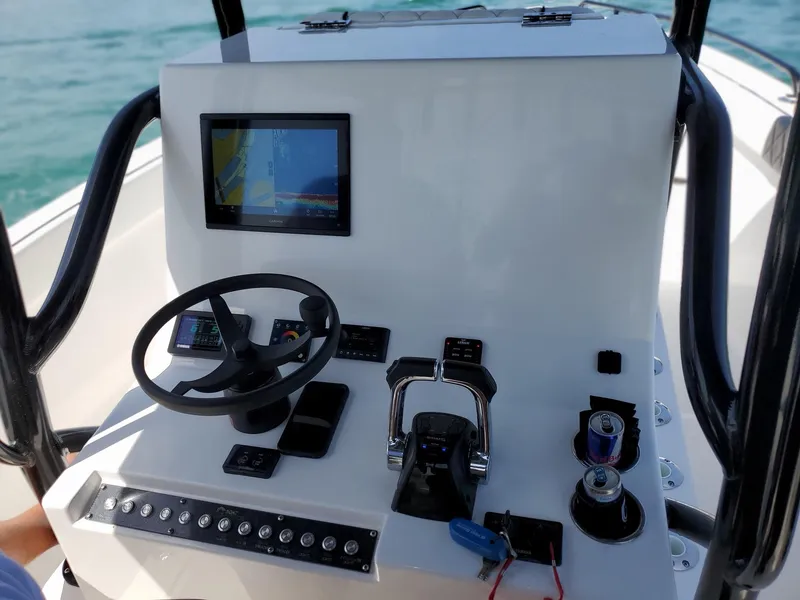 Slide: The Image of CG Boat Works 35 M-Series 2022 - 403