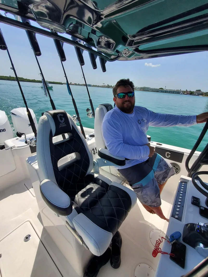 Slide: The Image of CG Boat Works 35 M-Series 2022 - 409