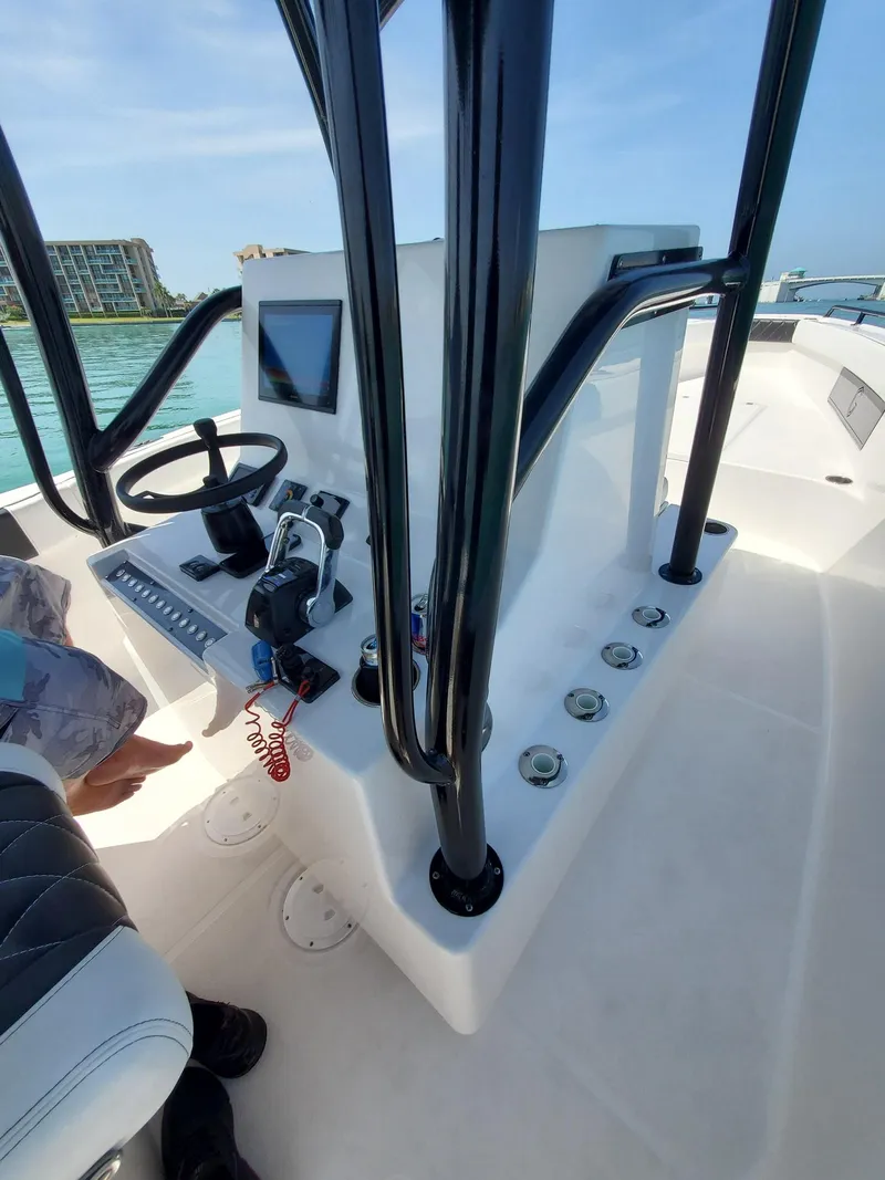 Slide: The Image of CG Boat Works 35 M-Series 2022 - 410