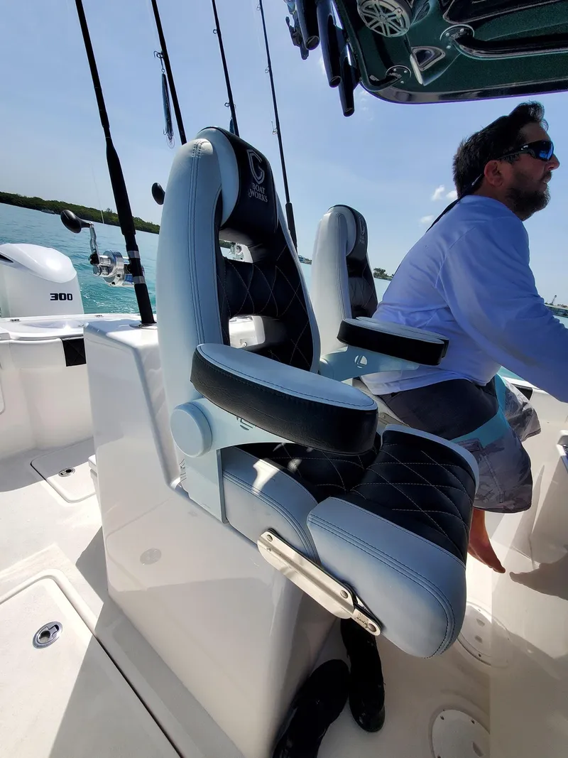 Slide: The Image of CG Boat Works 35 M-Series 2022 - 448