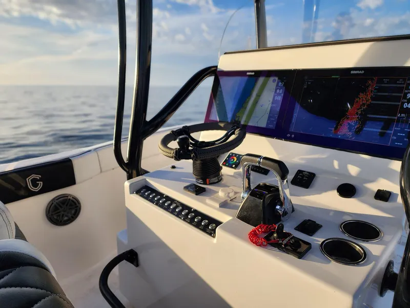 Slide: The Image of CG Boat Works 35 M-Series 2022 - 511