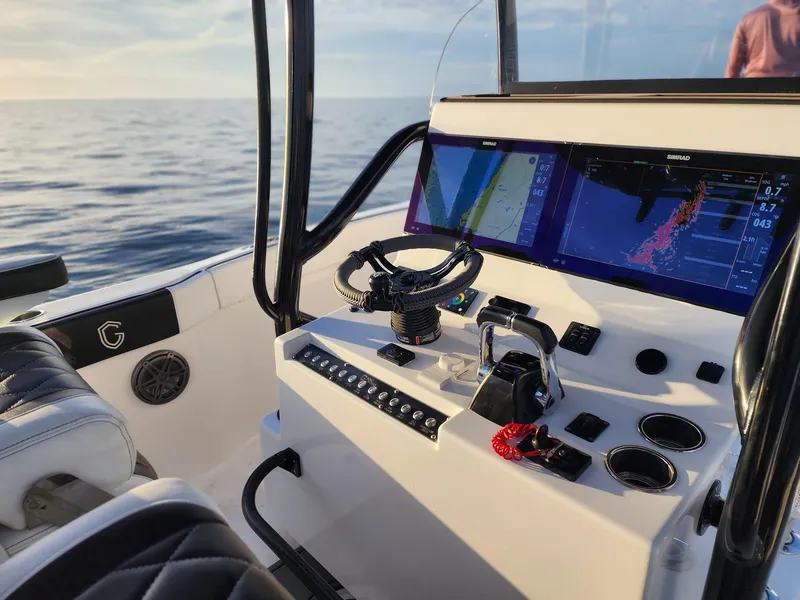 Slide: The Image of CG Boat Works 35 M-Series 2022 - 521