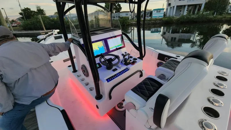 Slide: The Image of CG Boat Works 35 M-Series 2022 - 525