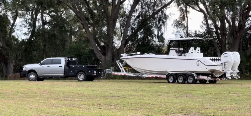 Slide: The Image of CG Boat Works 35 M-Series 2022 - 610