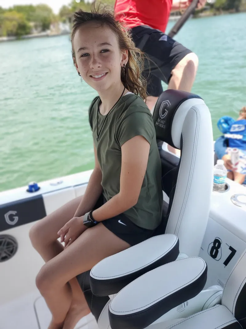 Slide: The Image of CG Boat Works 35 M-Series 2022 - 72