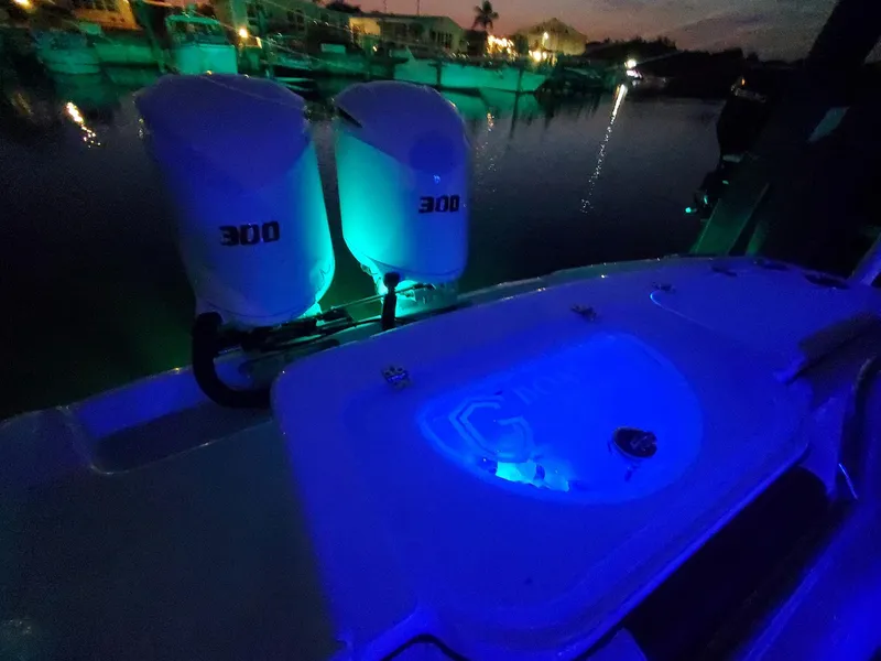 Slide: The Image of CG Boat Works 35 M-Series 2022 - 77