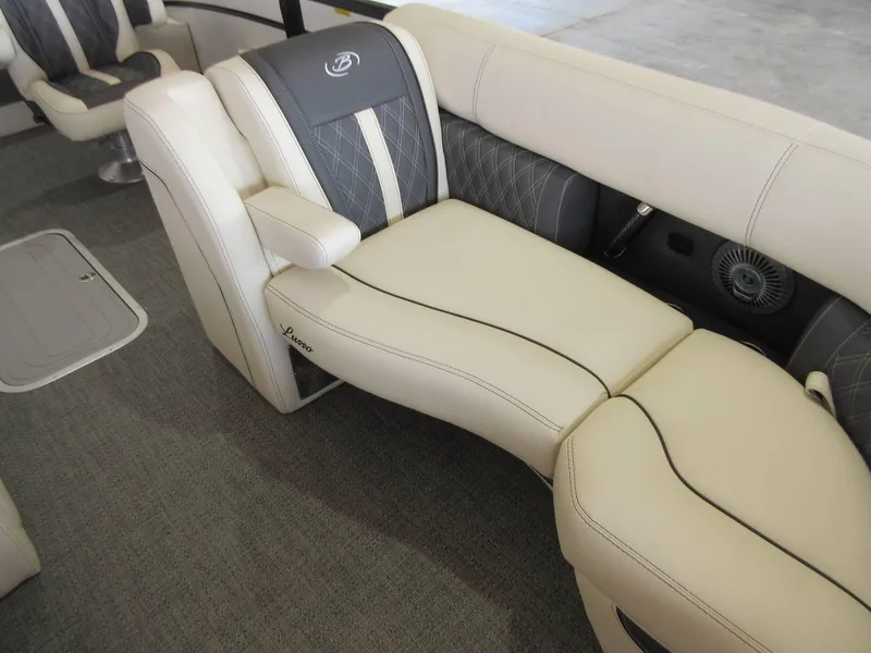 Slide: The Image of Barletta Lusso 23UCA 2025 - 10