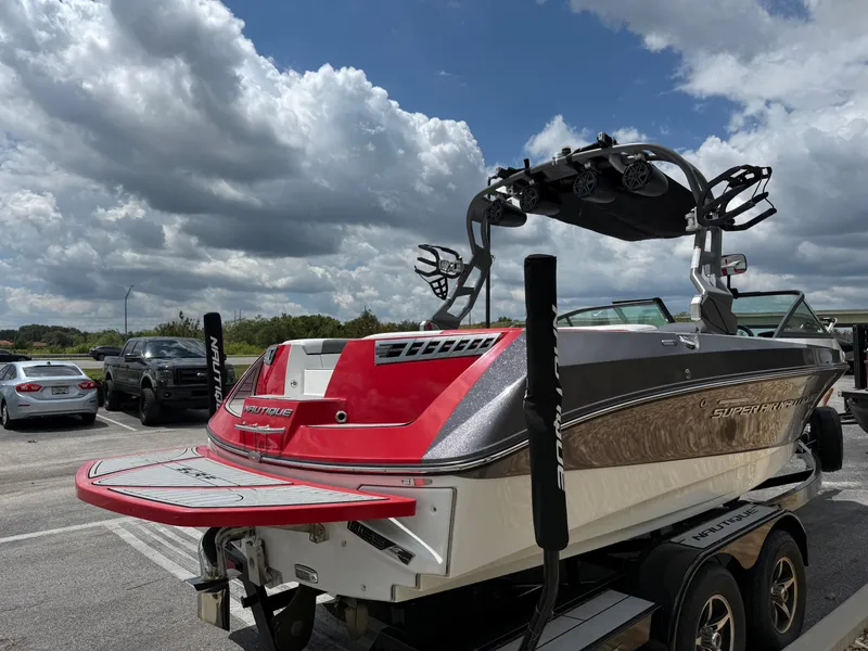 Slide: The Image of Nautique 210 Super Air Nautique 2018 - 5