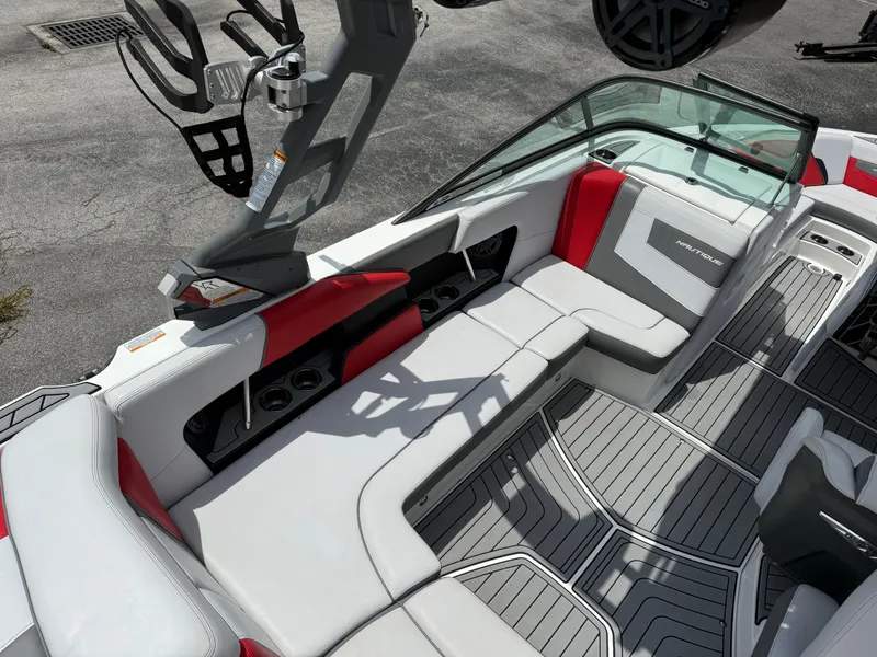 Slide: The Image of Nautique 210 Super Air Nautique 2018 - 9