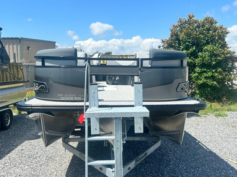 Slide: The Image of Tahoe SPT85 RF23T 2025 - 5