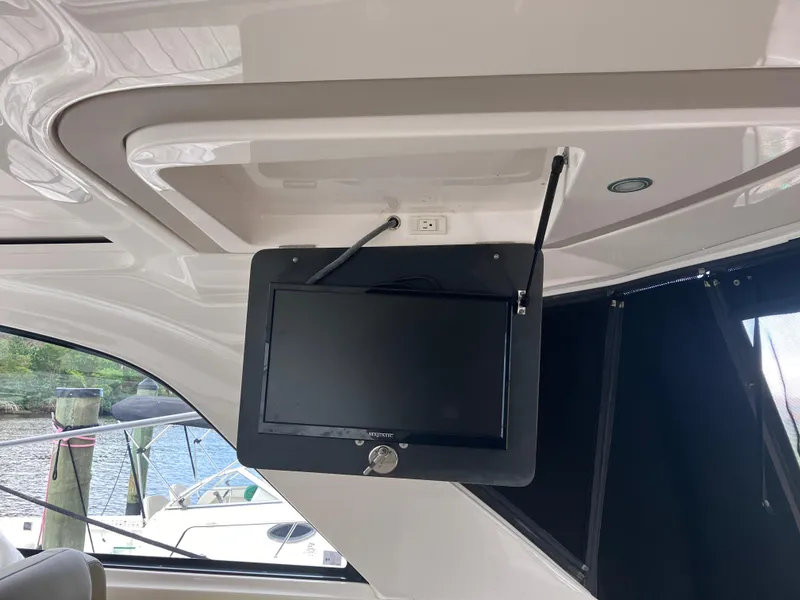 Slide: The Image of Regal 35 Sport Coupe 2015 - 59