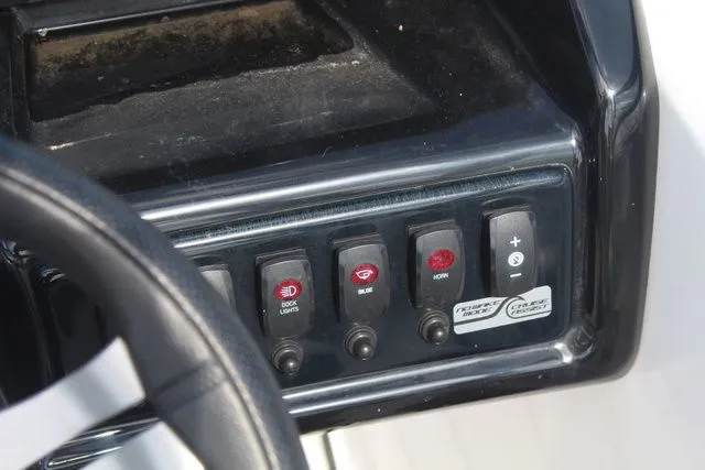 Slide: The Image of Yamaha 195S 2020 - 16