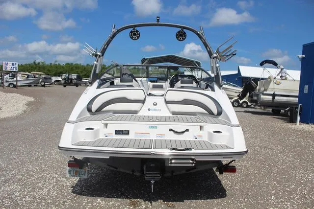 Slide: The Image of Yamaha 195S 2020 - 5