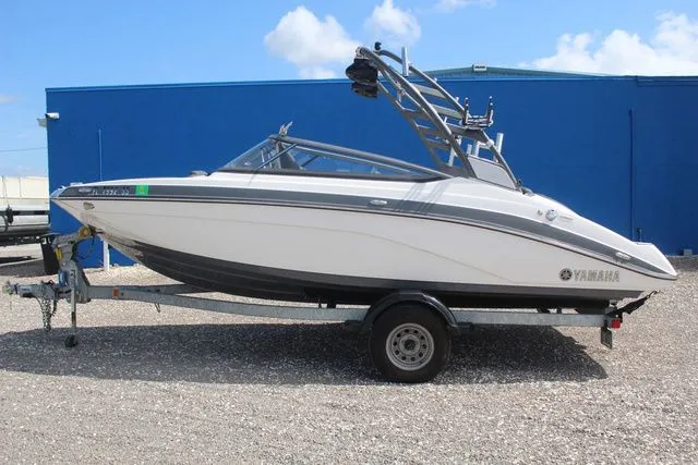 Slide: The Image of Yamaha 195S 2020 - 7