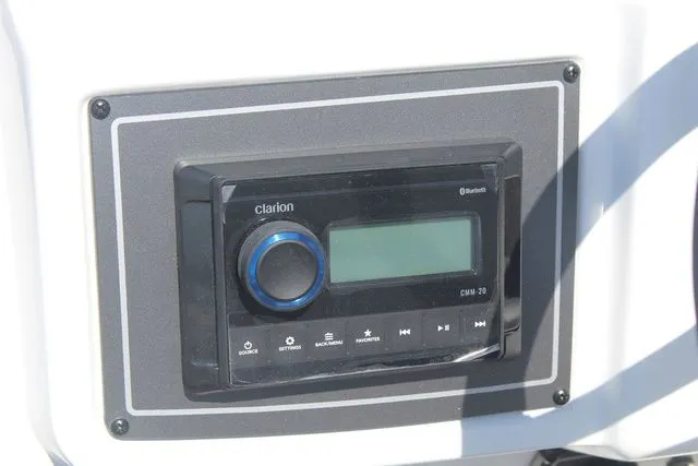 Slide: The Image of Hurricane FunDeck 2260 REF 2025 - 19