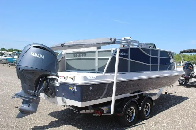 Slide: The Image of Hurricane FunDeck 2260 REF 2025 - 4