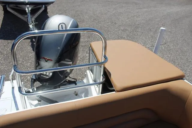 Slide: The Image of Hurricane FunDeck 198 RE 2025 - 16