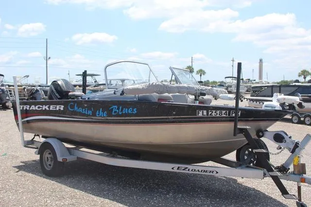 Slide: The Image of Tracker Targa V-18 2012 - 3