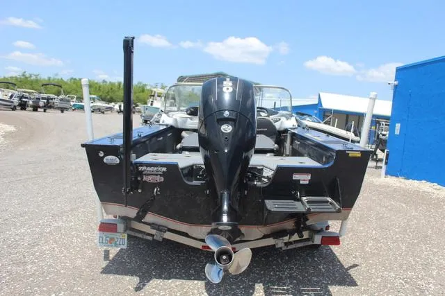 Slide: The Image of Tracker Targa V-18 2012 - 5