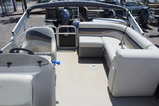 Slide: The Image of Godfrey SW 186 C 2017 - 14