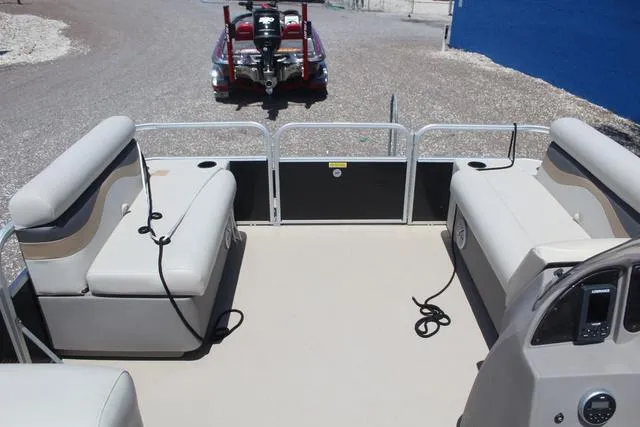 Slide: The Image of Godfrey SW 186 C 2017 - 15