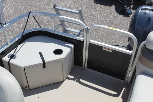 Slide: The Image of Godfrey SW 186 C 2017 - 17