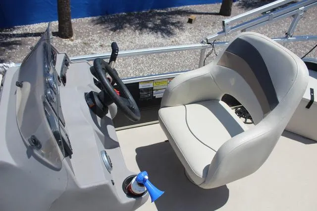 Slide: The Image of Godfrey SW 186 C 2017 - 18