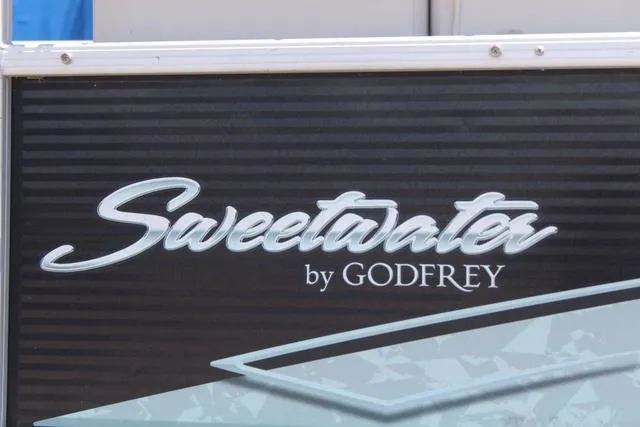 Slide: The Image of Godfrey SW 186 C 2017 - 8