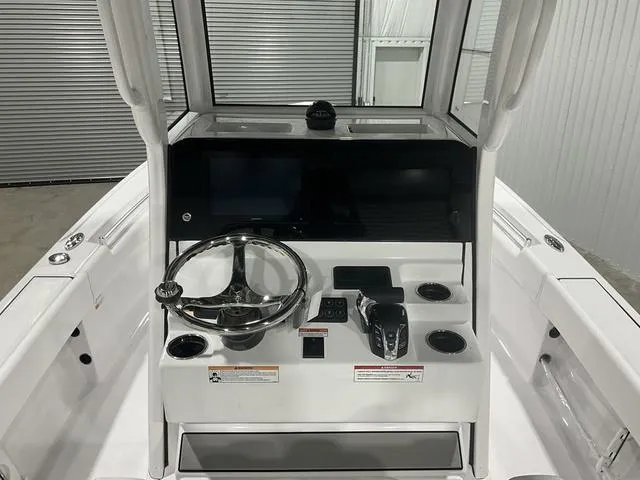 Slide: The Image of Sportsman Masters 247OE Bay Boat 2025 - 13